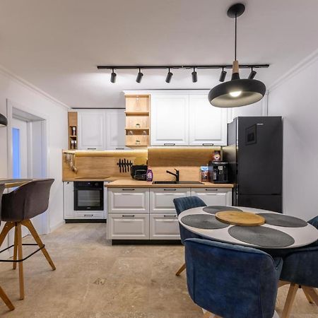 Five Stars Apartment Тимишоара Экстерьер фото
